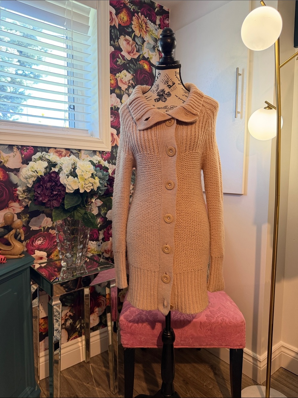 Wilfred Blush Beige Ribbed Button-Up Knit Cardigan